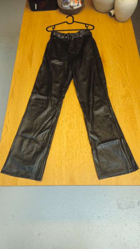 Pleður buxur missguided