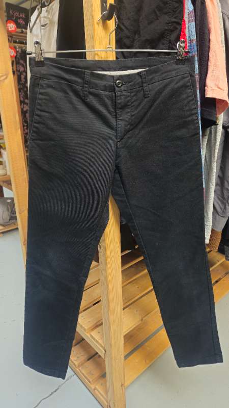 Carhartt buxur svartar