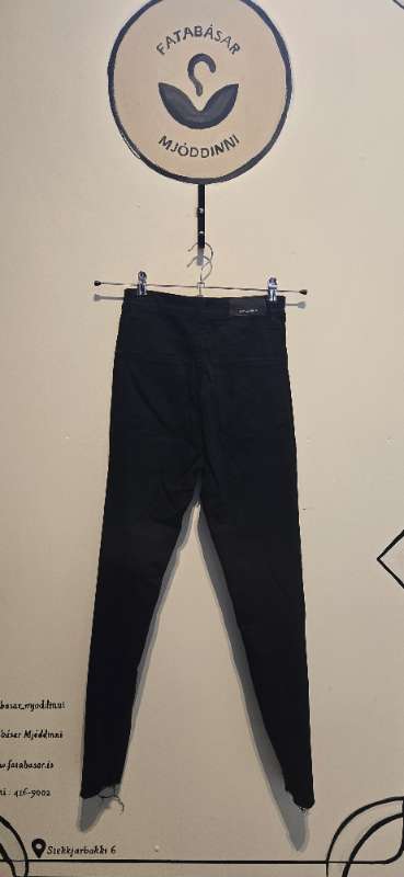 Stradivarius skinny jeans ónotaðar
