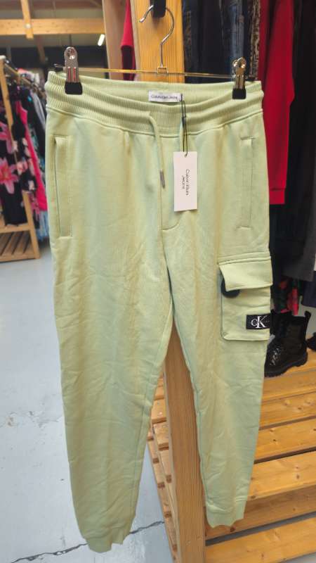 Calvin Klein joggingbuxur ljósgrænar nytt