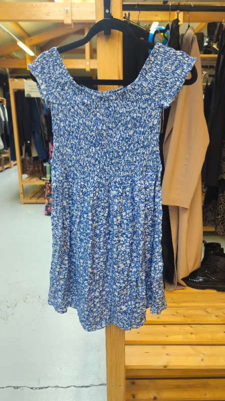 Blómakjóll off shoulder shein