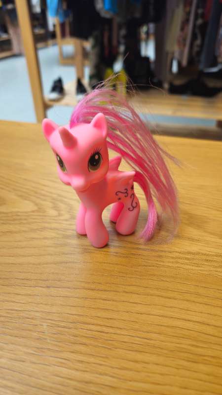 Pony bleikur