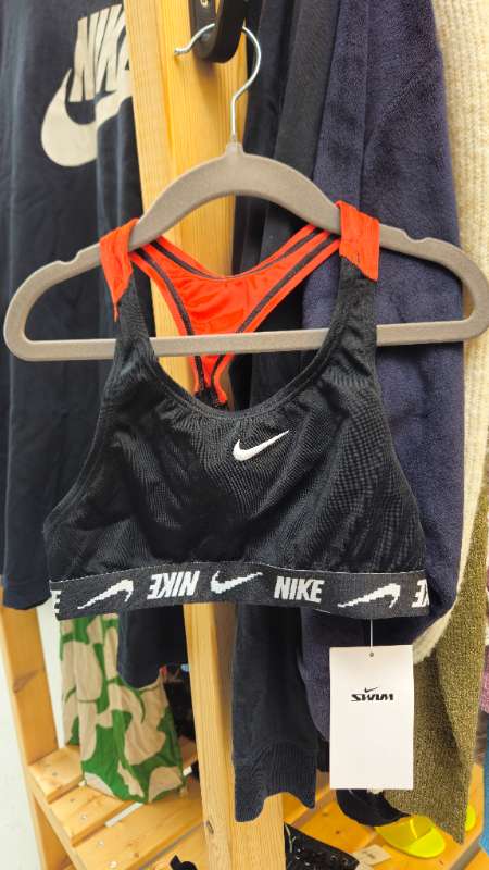 Nike sundtoppur barna nýr