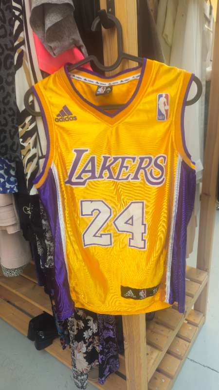Lakers treyja