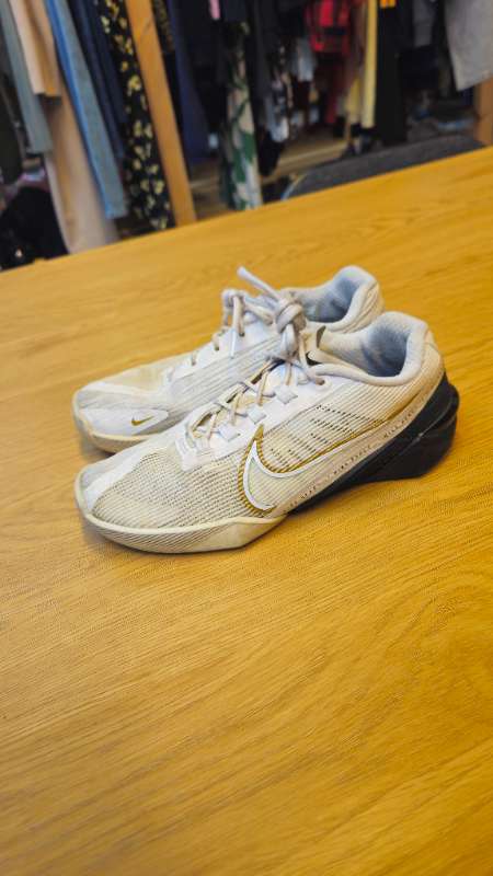 Nike Metacon