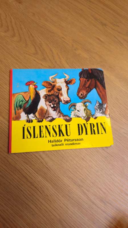 Íslensku dýrin bók