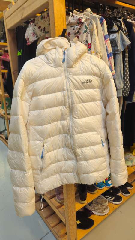 Icewear úlpa hvít