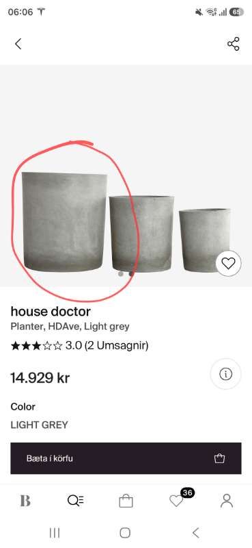 Blómapottur úti frá Fakó verslun