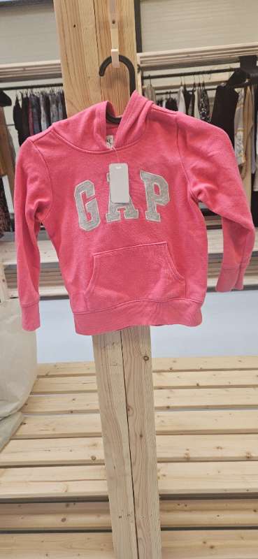 Gap peysa