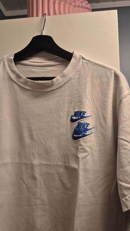 Nike bolur hvítur m bl stöfum