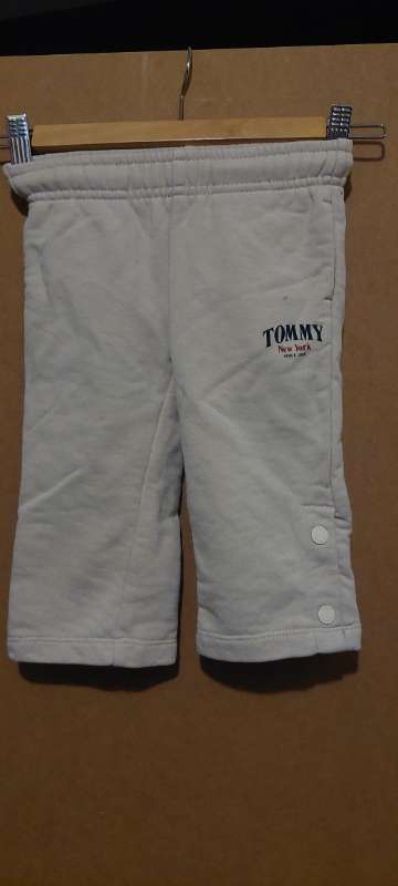 Barna Tommy hilfiger buxur
