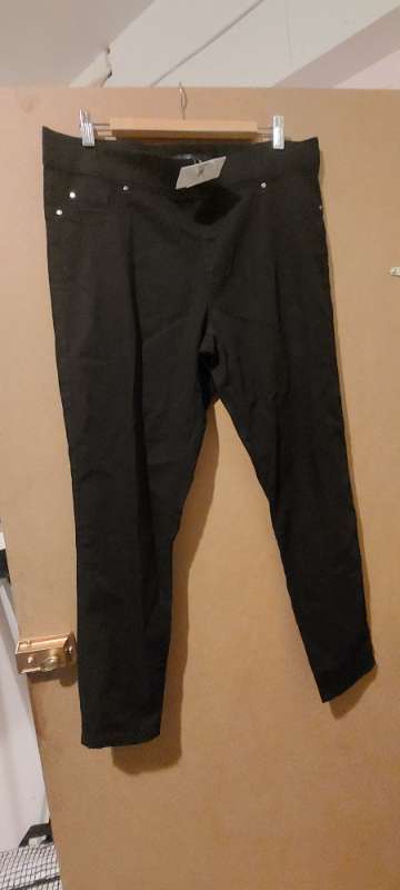 Buxur leggings svartar