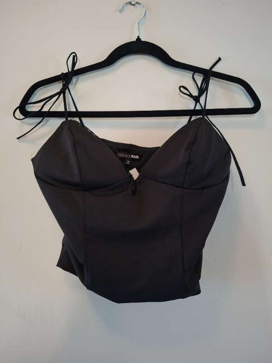 Fashion nova toppur