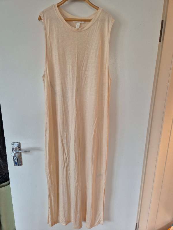 H&M dress