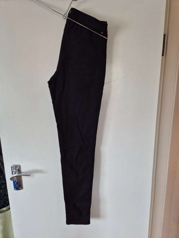H&M gallabuxur