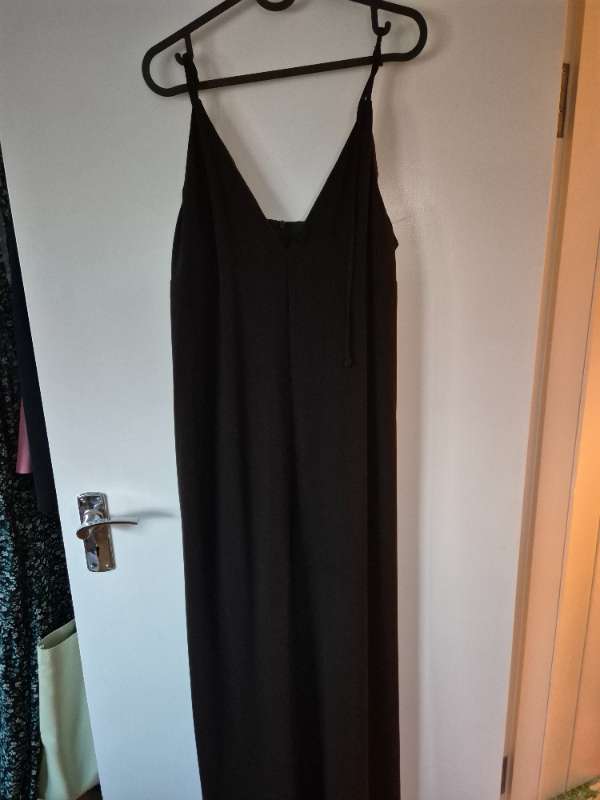 Simple sv samfestingur