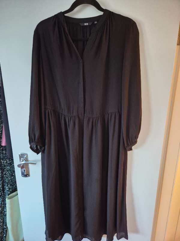 Uniqlo sv skyrtukjóll