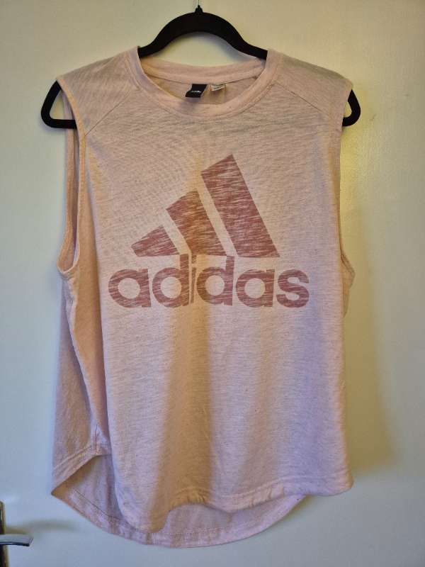 ADIDAS bleikur bolur