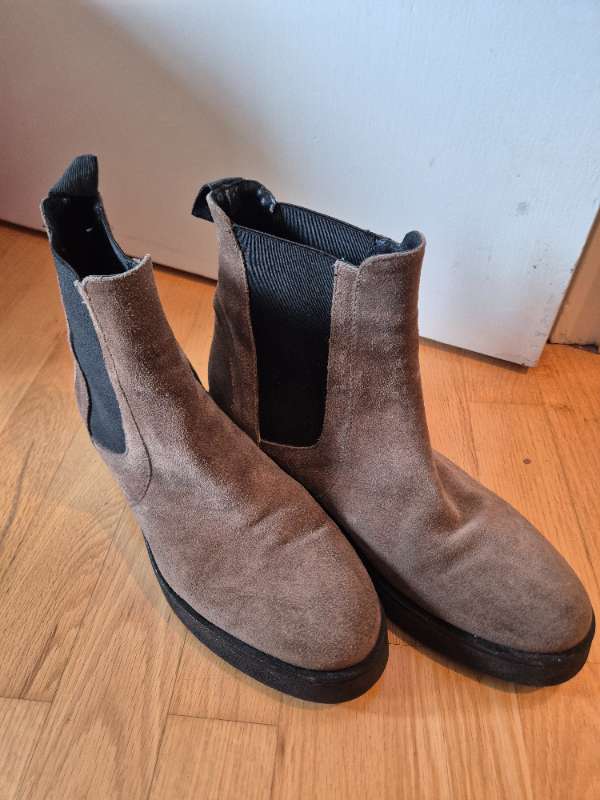 Brún boots