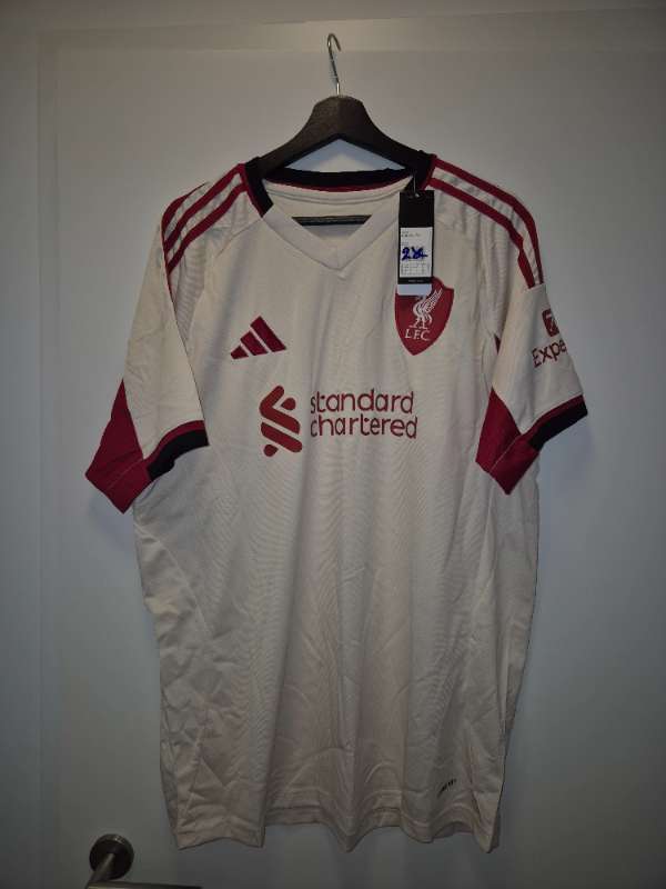 Lfc treyja ljós