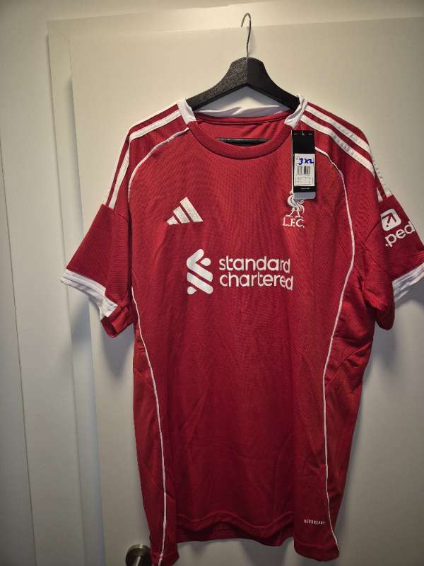 Lfc treyja raud