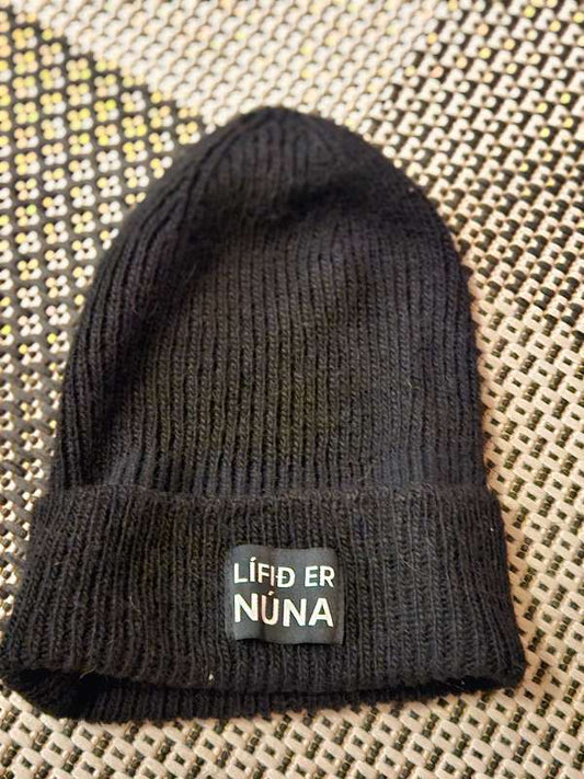 Lífið er núna hufa