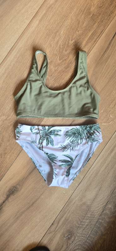 Grænt bikiní