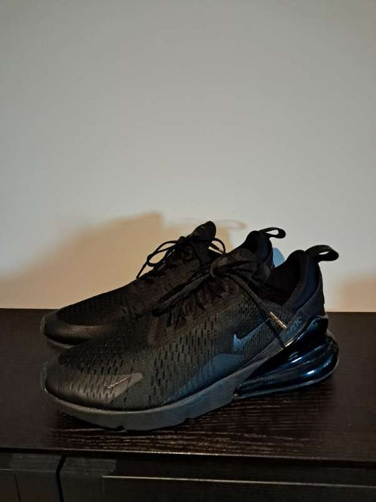 Nýir Nike air270