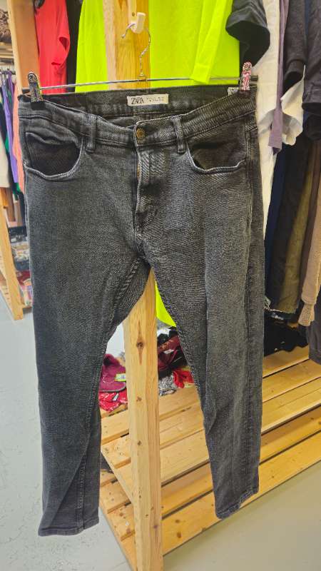 Zara gallabuxur herra