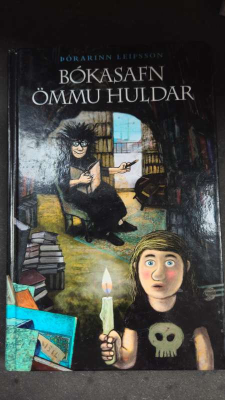 Bókasafn ömmu bók