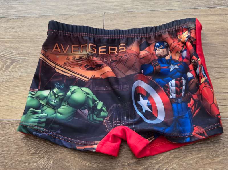 Spodnie kąpielowe Avengers