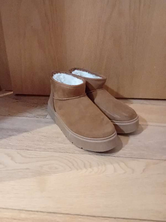 Lefties boots