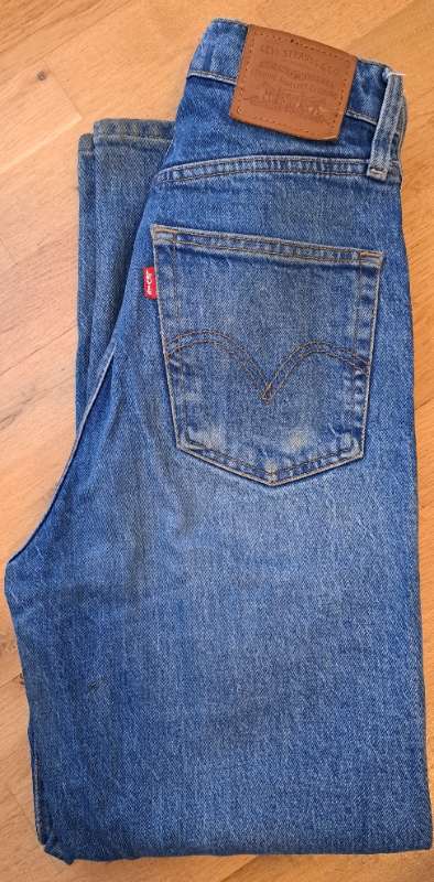 Levis Ribcage straight