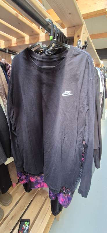 Nike peysa