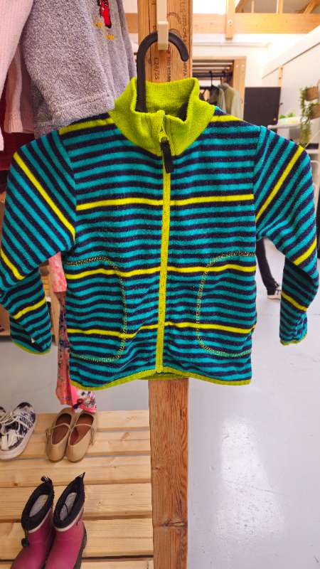 Flíspeysa röndótt