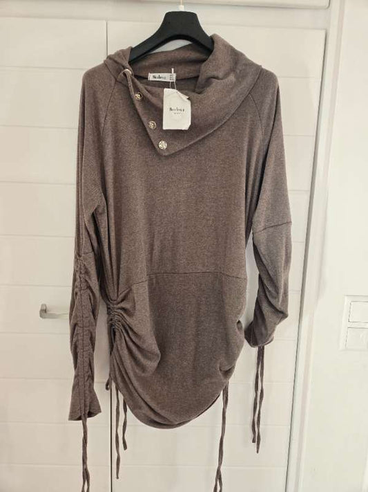 Ónotað peysukjóll