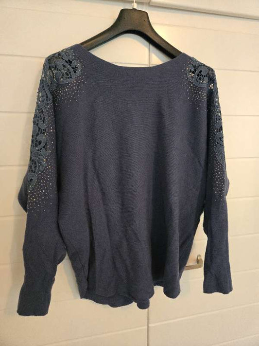 Liv Milano peysa blá