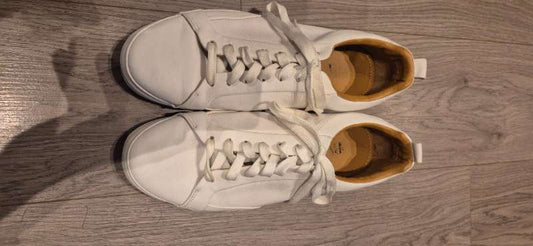 Hvítir skór frá Zara