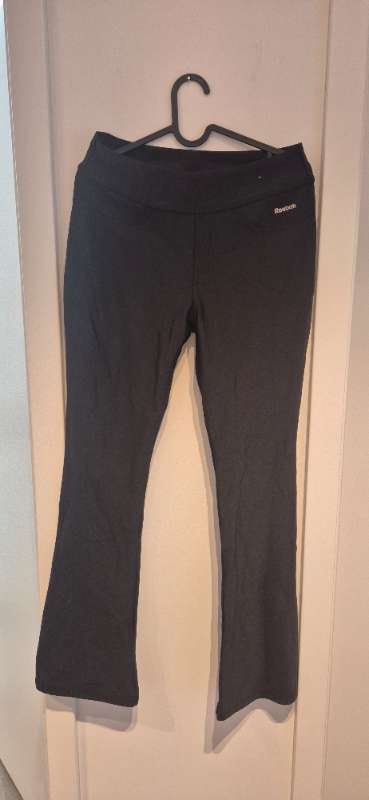 Svartar Reebok buxur
