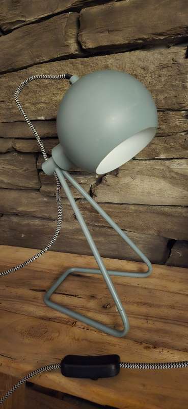 Sostrene grene borðlampi