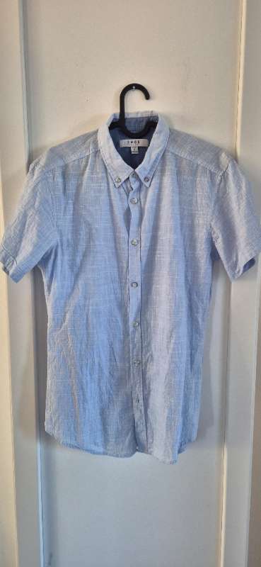 Skyrta stutterma smog