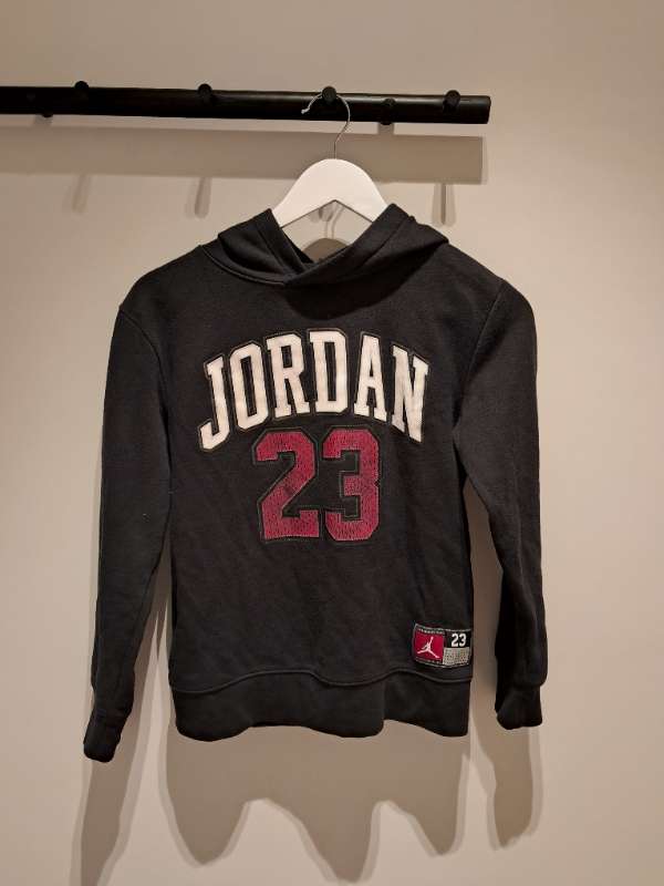 Jordan peysa