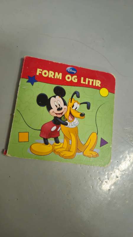 Form og litir Disney bók