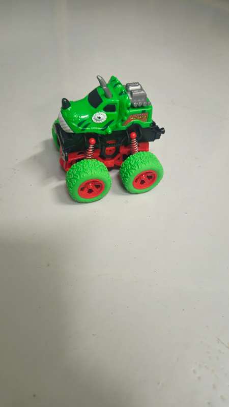 Risaeðlubíll rhino