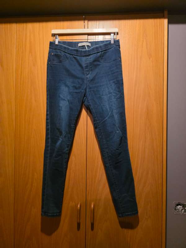 Dökkbláar jeggings