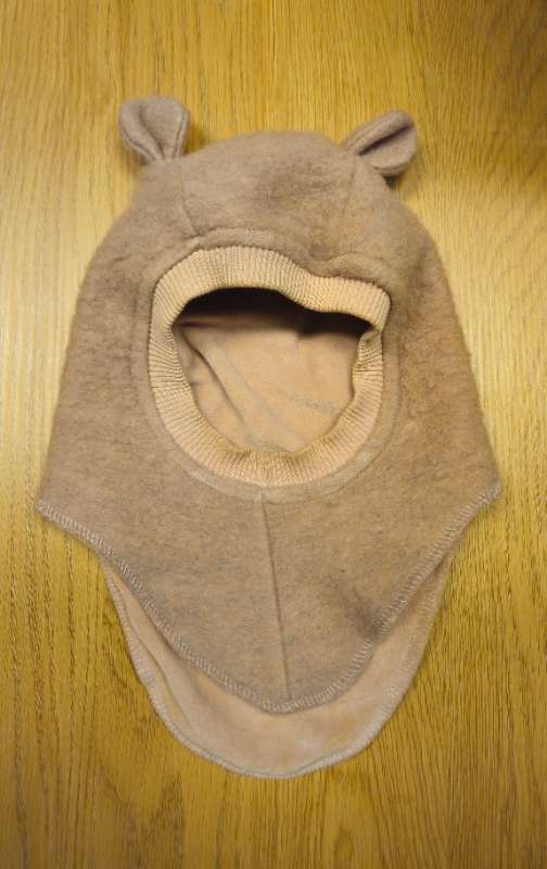 Huttelihut bangsa ullarhúfa bleik