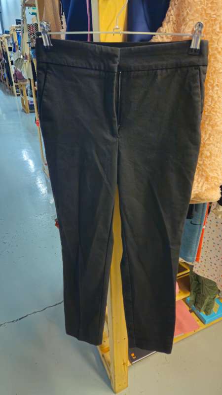 Zara buxur