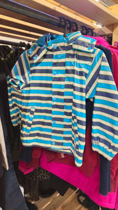 Regnjakki ticket to heaven