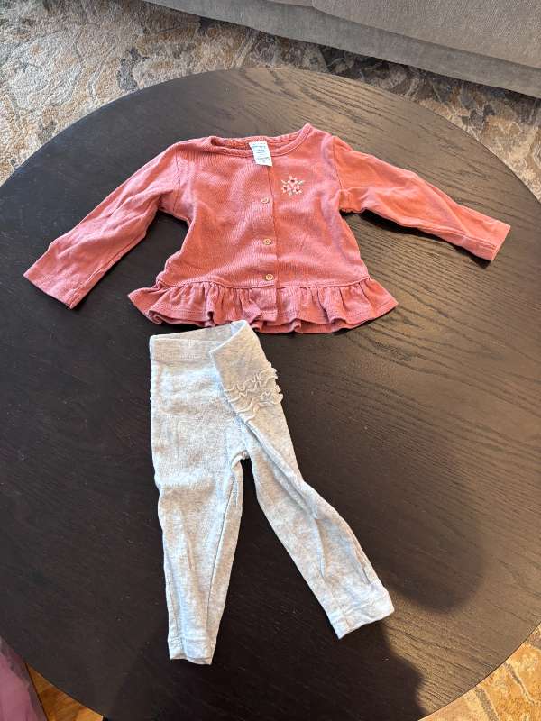 sparisett Carter's - hneppt peysa og leggings