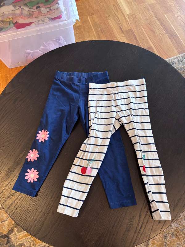 2 leggings